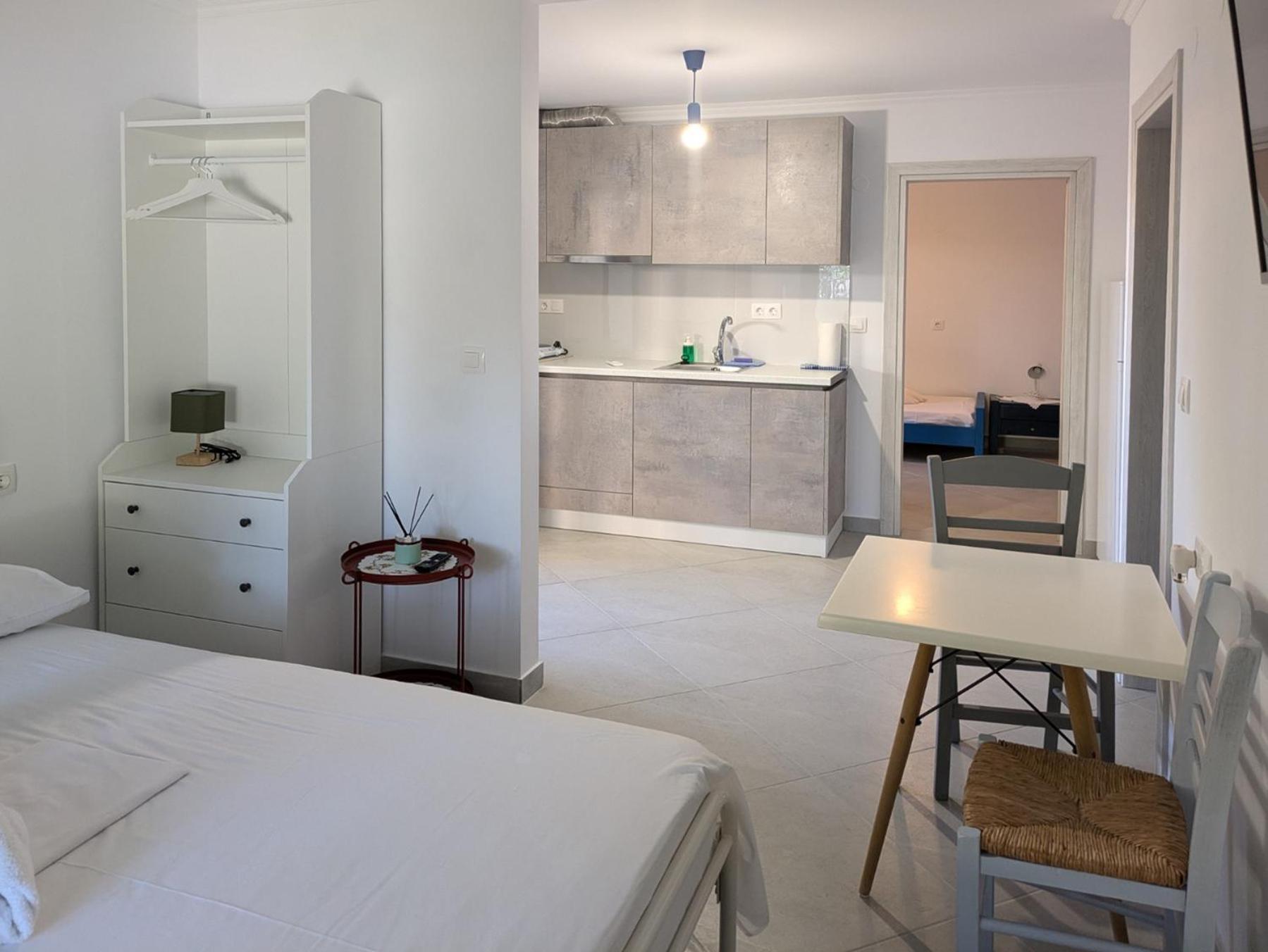 Melina Apartments Nikíti Kültér fotó